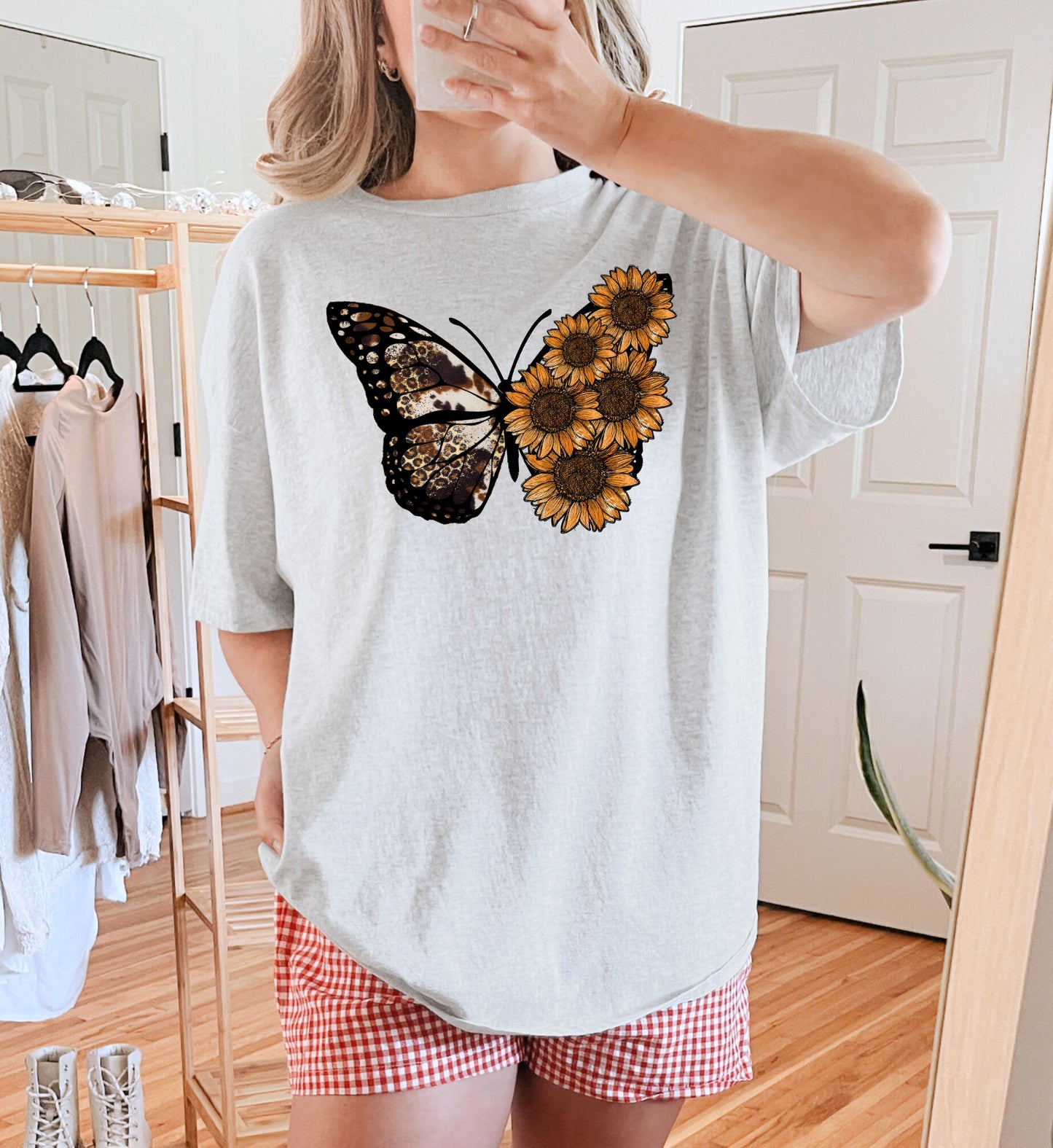 Western Butterfly Sunflowers Tee
